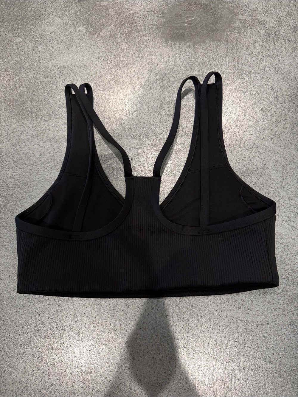 ALO Yoga Black Ribbed V-Neck Sports Bra - Picture 3 of 3